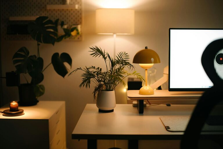 Tips for Creating a Relaxing Home Workspace to Improve Productivity